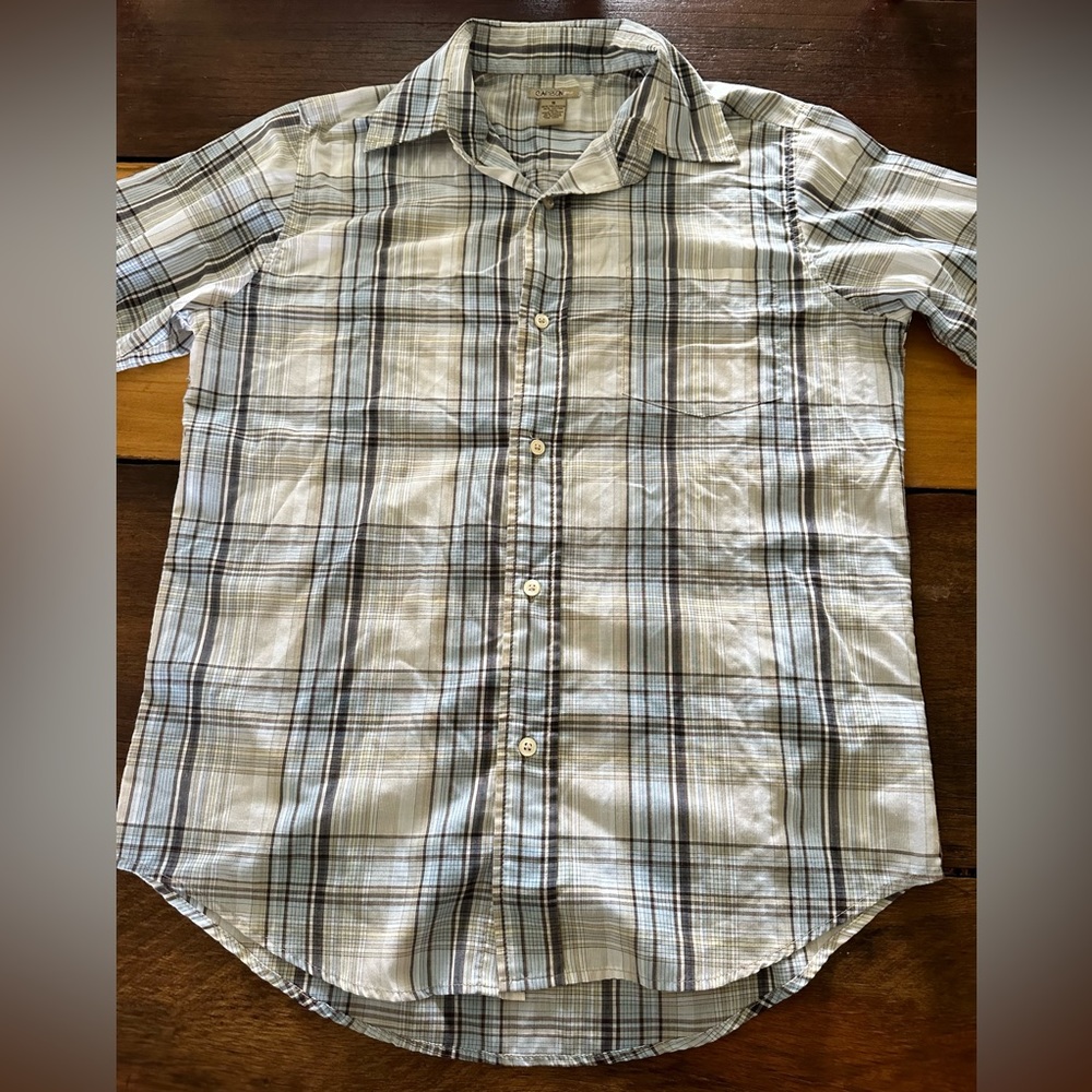 Men’s Small cream and blue plaid short sleeve button down by Carbon Jean Co.